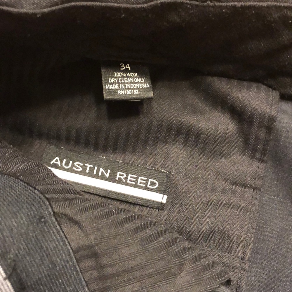 Austin Reed Men’s Gray Slacks 34 - Picture 2 of 16